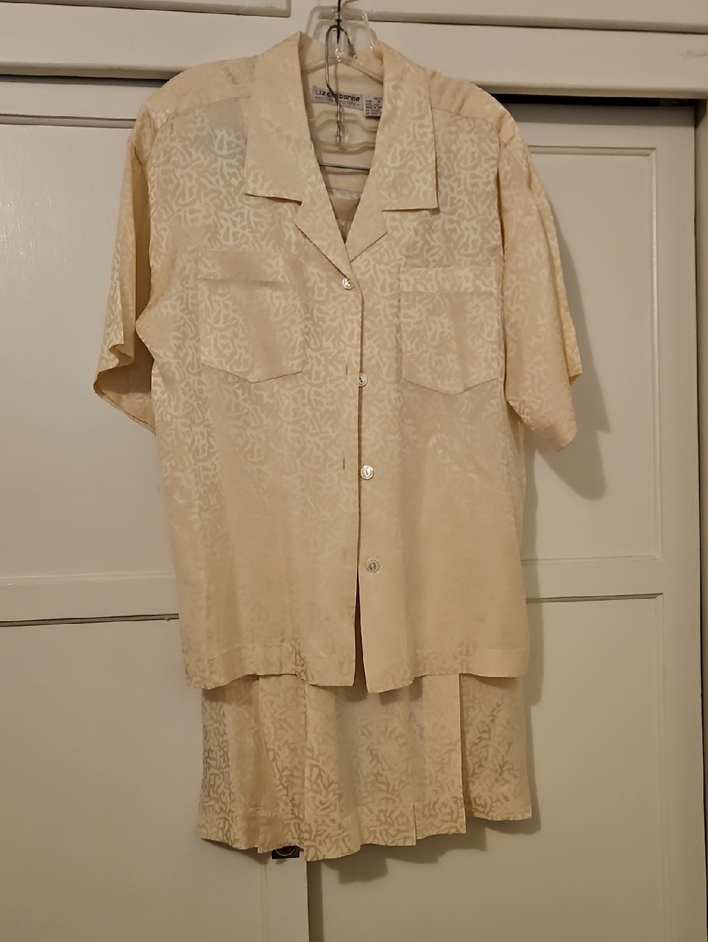 Liz Claiborne Cream Jacquard Silk Blouse And Skirt Set